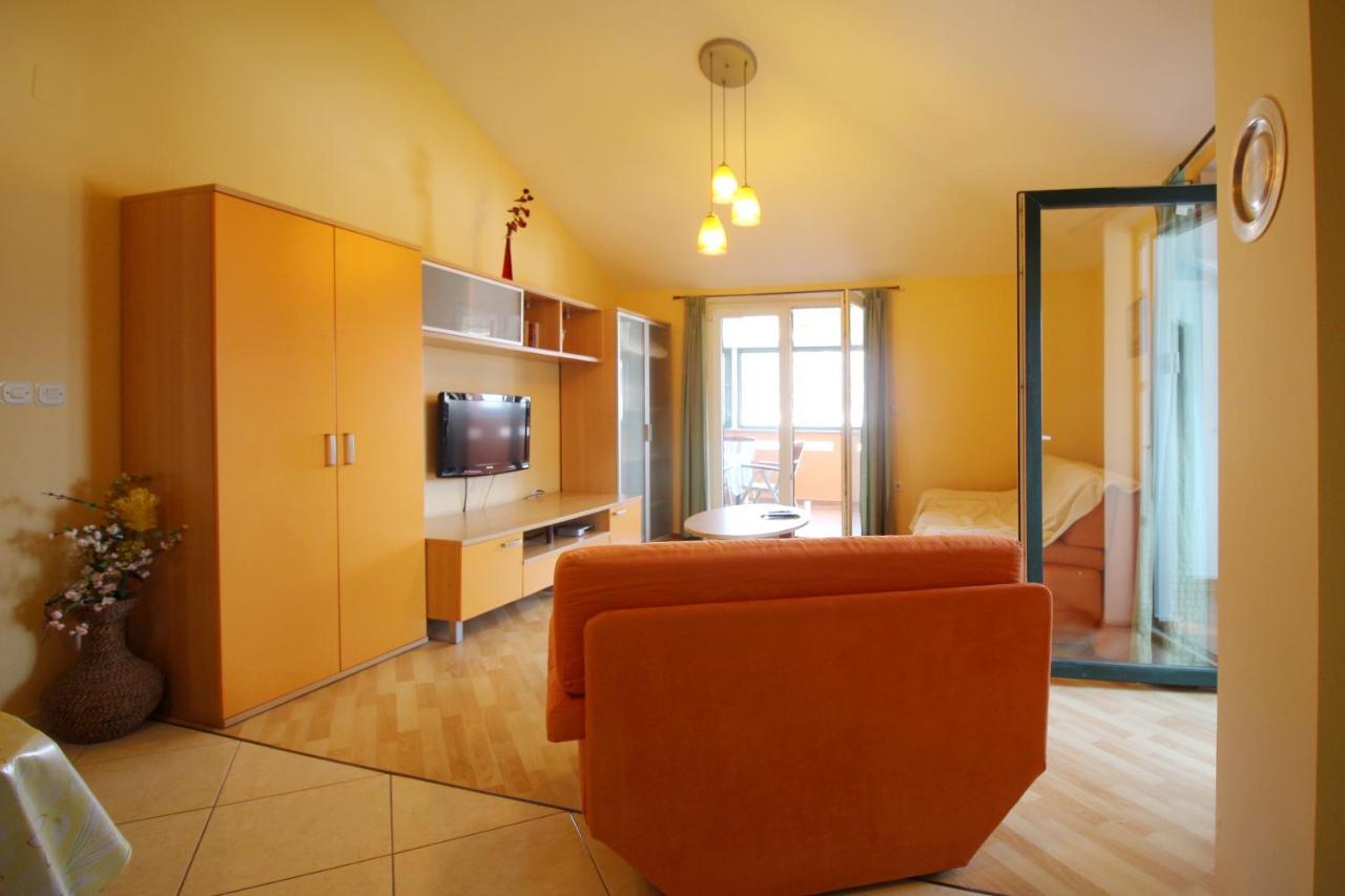 Apartments Pintar Zarok Башка Экстерьер фото