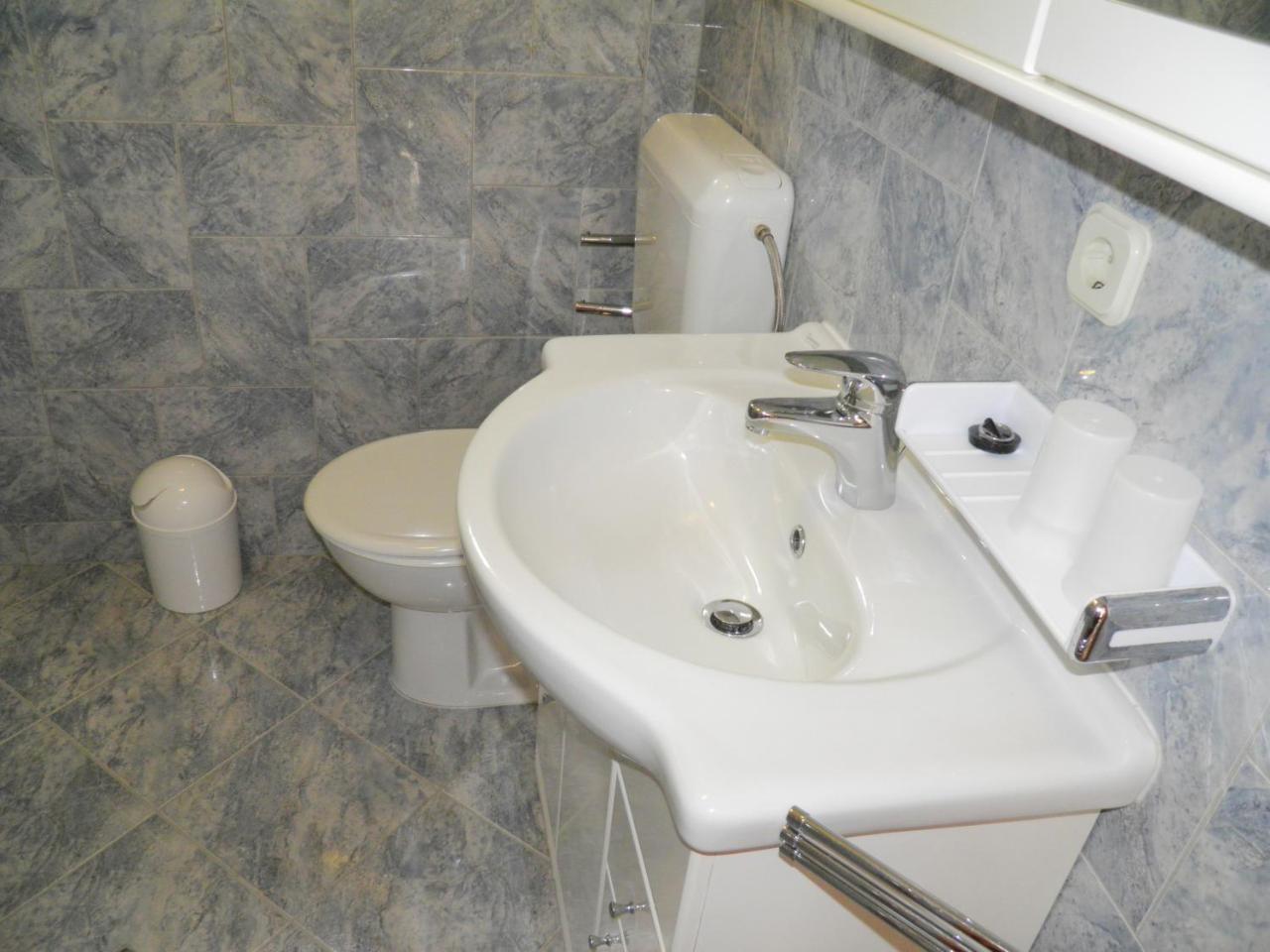 Apartments Pintar Zarok Башка Экстерьер фото