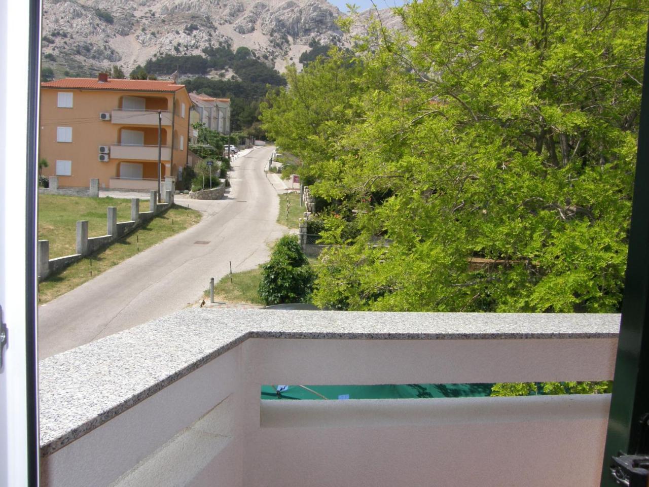 Apartments Pintar Zarok Башка Экстерьер фото